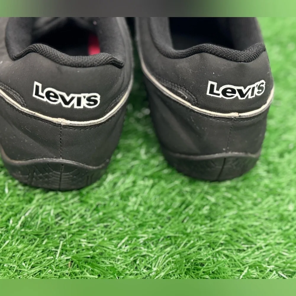 Levi’s men’s casual‎ shoes
